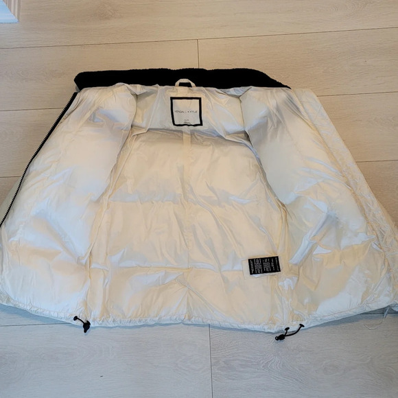 Kendall and Kylie Winter Coat Puffer Jacket - Picture 5 of 12